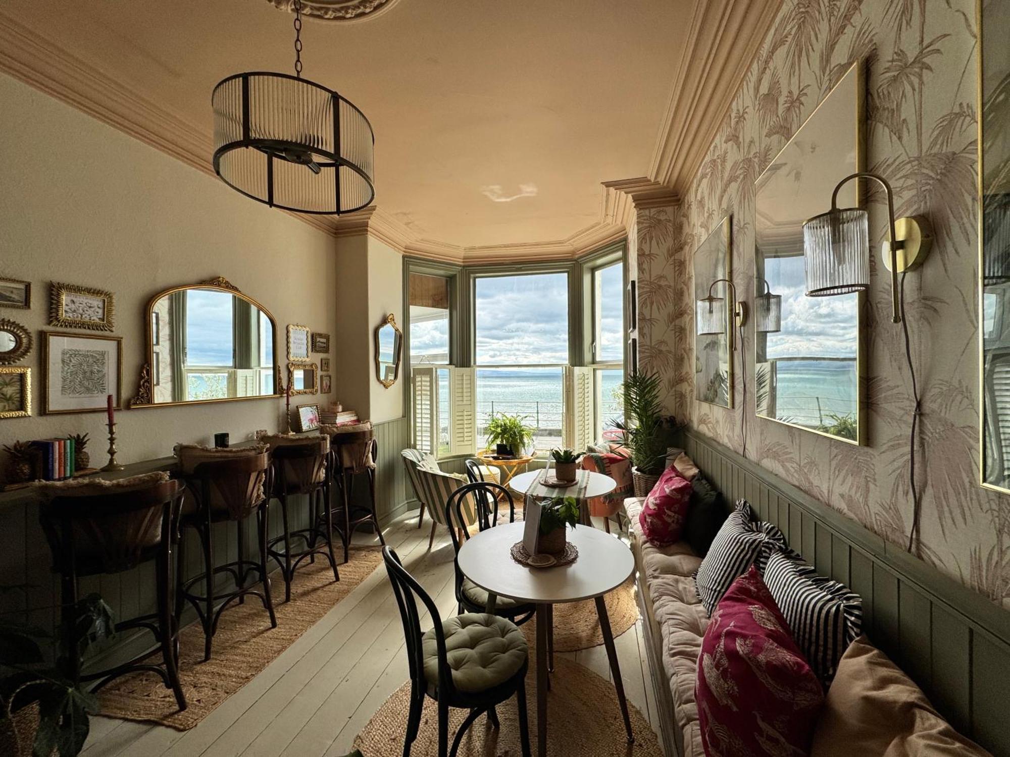 Mor Heli Guest House Criccieth Bagian luar foto